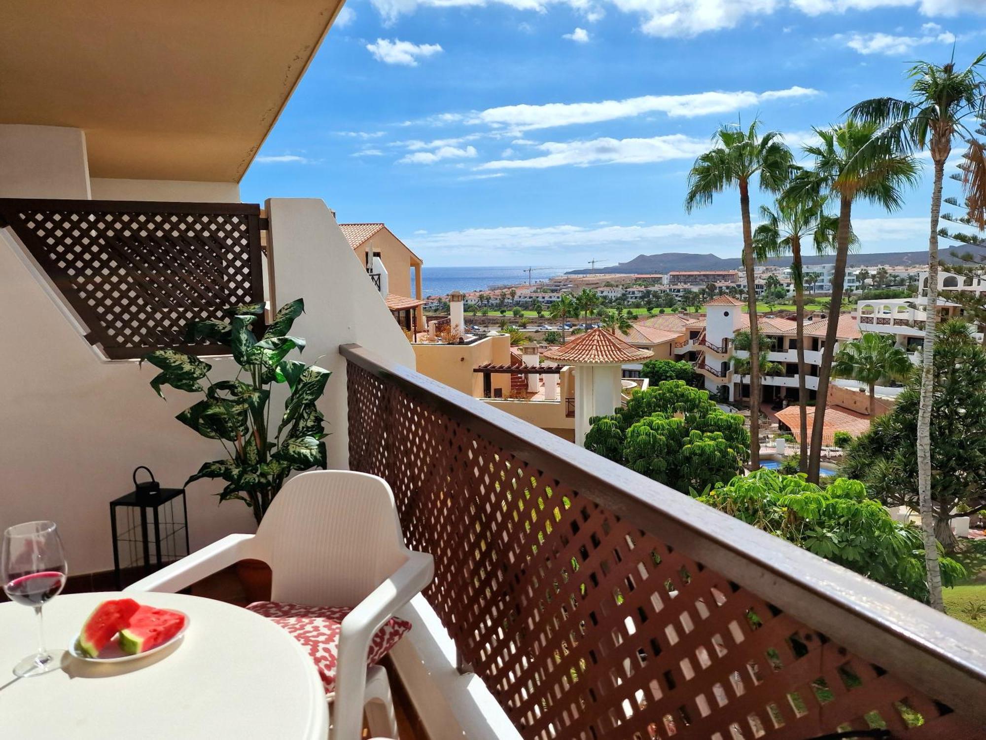 Strelitzia Apartment - Ocean View & Heated Pool San Miguel de Abona Bagian luar foto