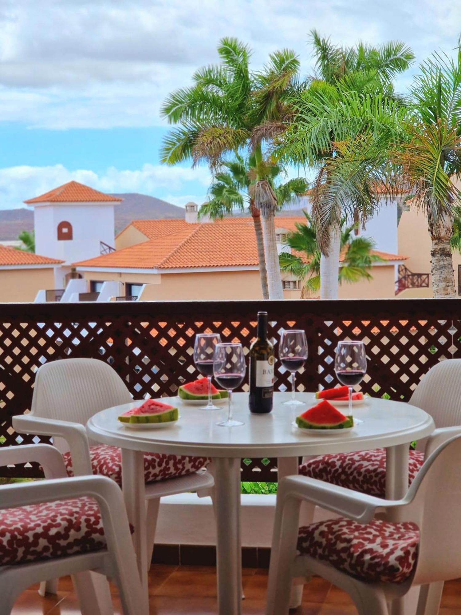 Strelitzia Apartment - Ocean View & Heated Pool San Miguel de Abona Bagian luar foto